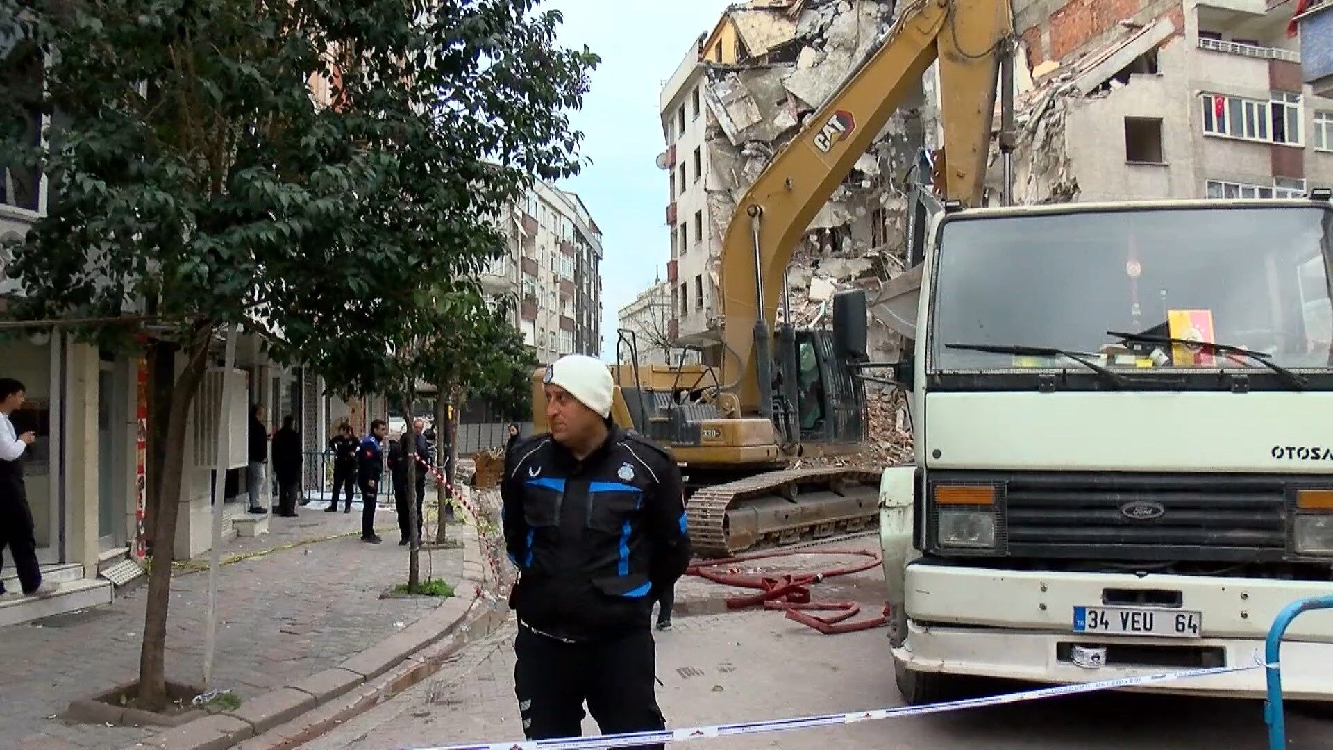 I S T A N B U L Z E Y T I N B U R N U N D A I N S A A T T A N B E T 1240047 368876